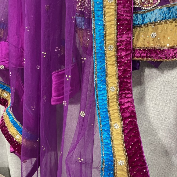 Punjabi salwar suit - Picture 3 of 7